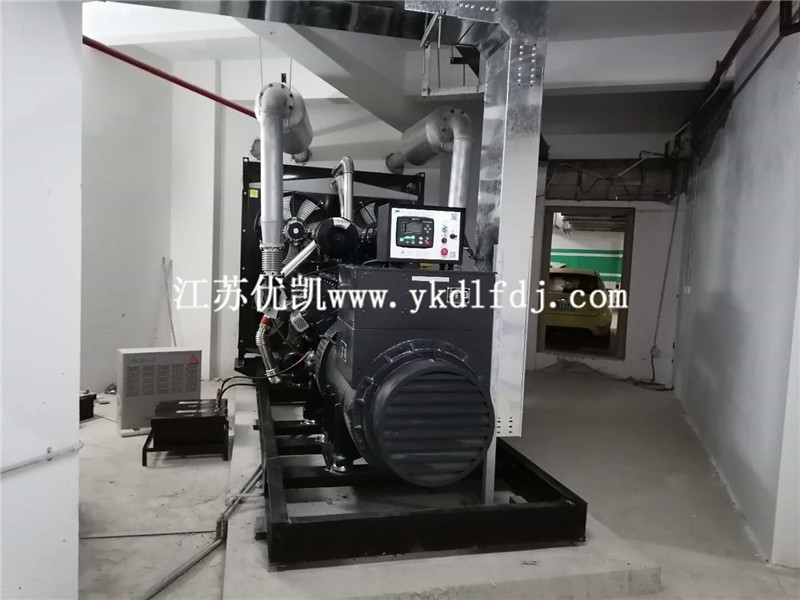 2020年8月5日，南寧某寫字樓項(xiàng)目1000KW上海凱普發(fā)電機(jī)組完成安裝調(diào)試培訓(xùn)工作