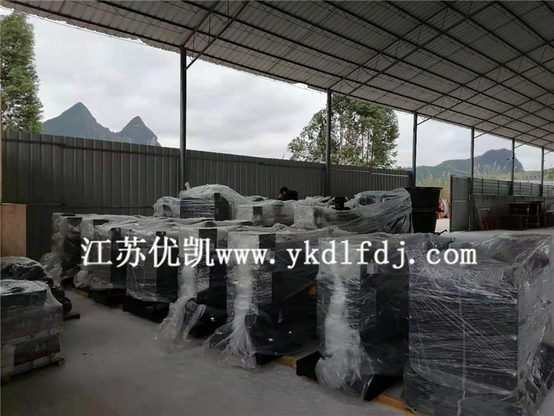 2020年12月3日，12臺(tái)上柴發(fā)電機(jī)組一批交付某項(xiàng)目工程使用