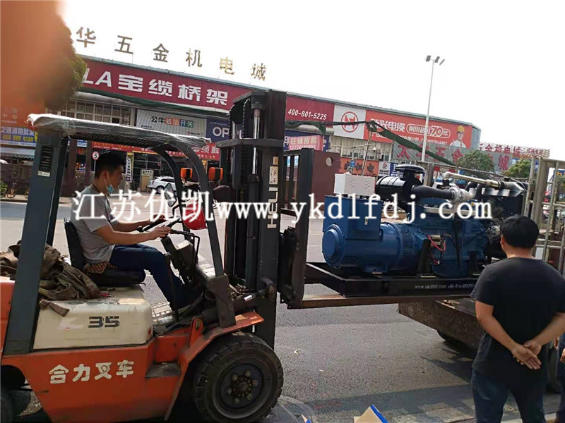 2021年3月29日，廣西養(yǎng)殖客戶來(lái)裝走1臺(tái)100KW濰柴發(fā)電機(jī)組