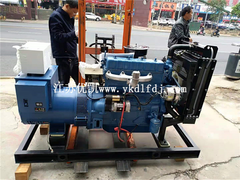 2021年4月5日，養(yǎng)殖客戶來(lái)拉走一臺(tái)30KW濰柴發(fā)電機(jī)組
