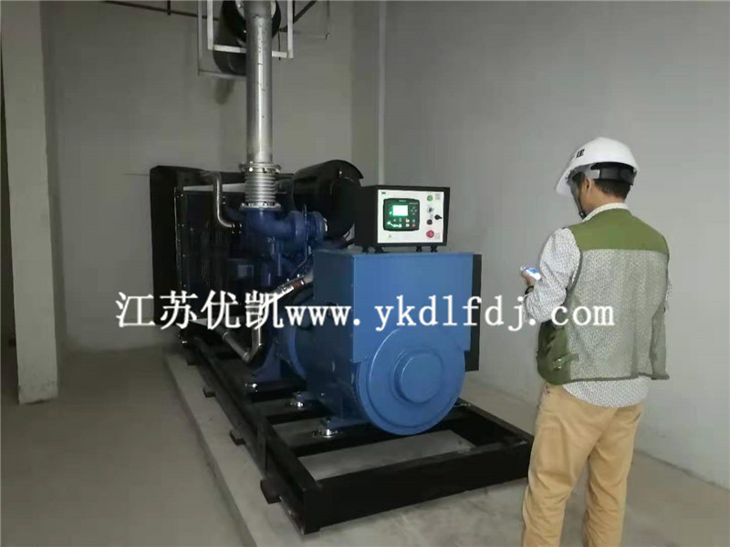 2021年6月30日，玉柴600KW柴油發(fā)電機組交付廣西南寧某中學使用