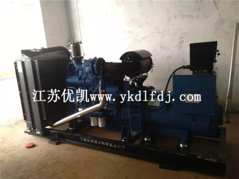 2021年8月13日，玉柴300KW柴油發(fā)電機組交付廣東茂名某養(yǎng)殖公司使用