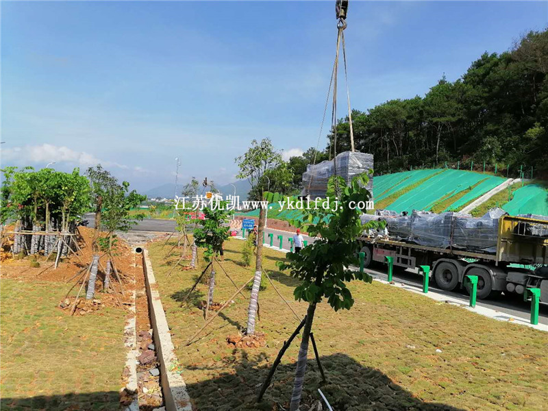 2020年8月21日，200KW-500KW上柴發(fā)電機(jī)組10臺交付客戶項(xiàng)目各個(gè)地點(diǎn)