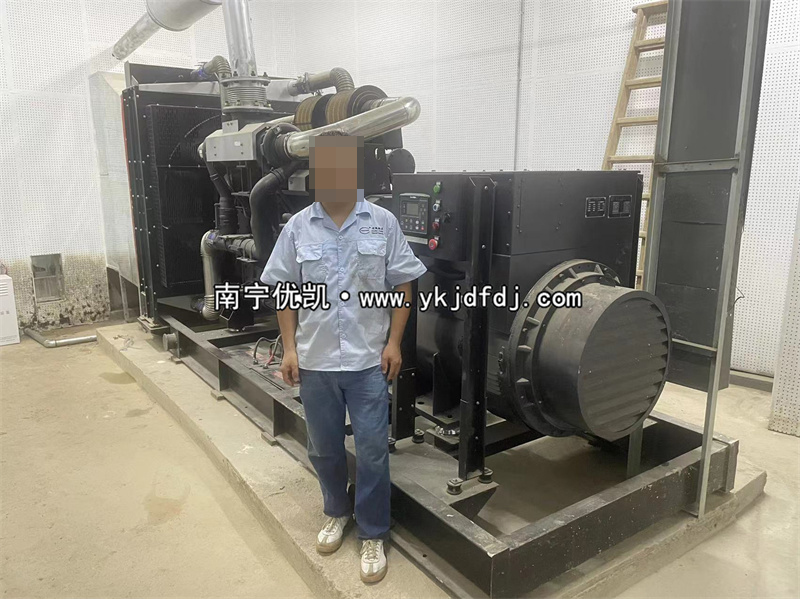 2022年8月23日，800KW上柴發(fā)電機(jī)組含機(jī)房降噪工程江西某單位安裝調(diào)試完畢