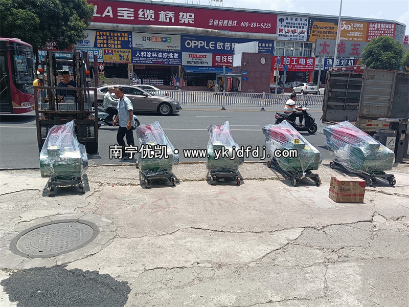 2023年7月26日，非洲項目出口5臺單缸柴油發(fā)電機組試機發(fā)貨大連港口