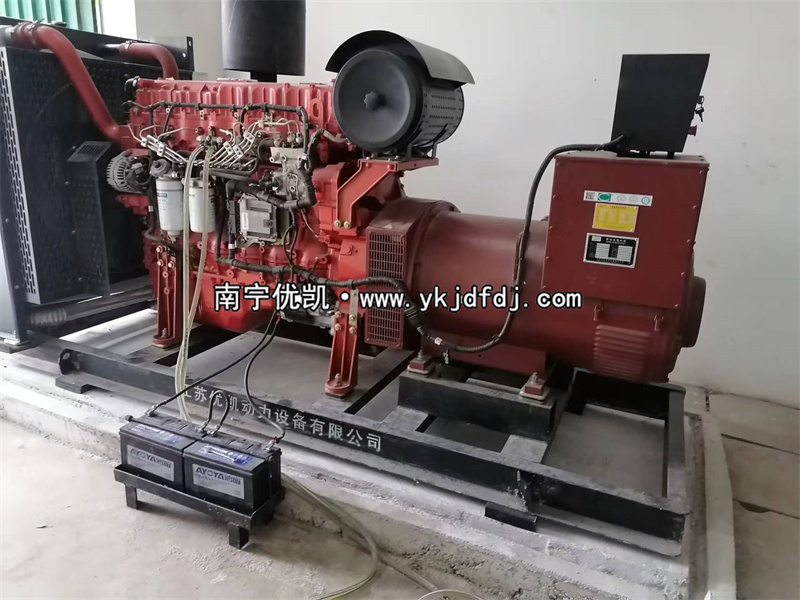 2023年9月20日，300kw玉柴發(fā)電機(jī)組保養(yǎng)安裝調(diào)試