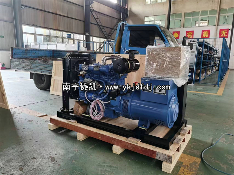 2023年10月27日，50kw華天柴油發(fā)電機(jī)組一體式ATS柜出口越南