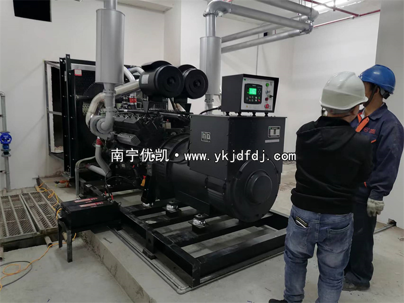 2023年11月17日，河池宜州項目550kw凱普柴油發(fā)電機(jī)組安裝調(diào)試